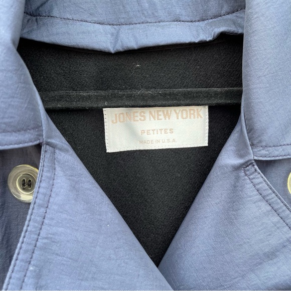 Navy silky trench coat. Jones New York. Size 12 petite - Picture 5 of 13